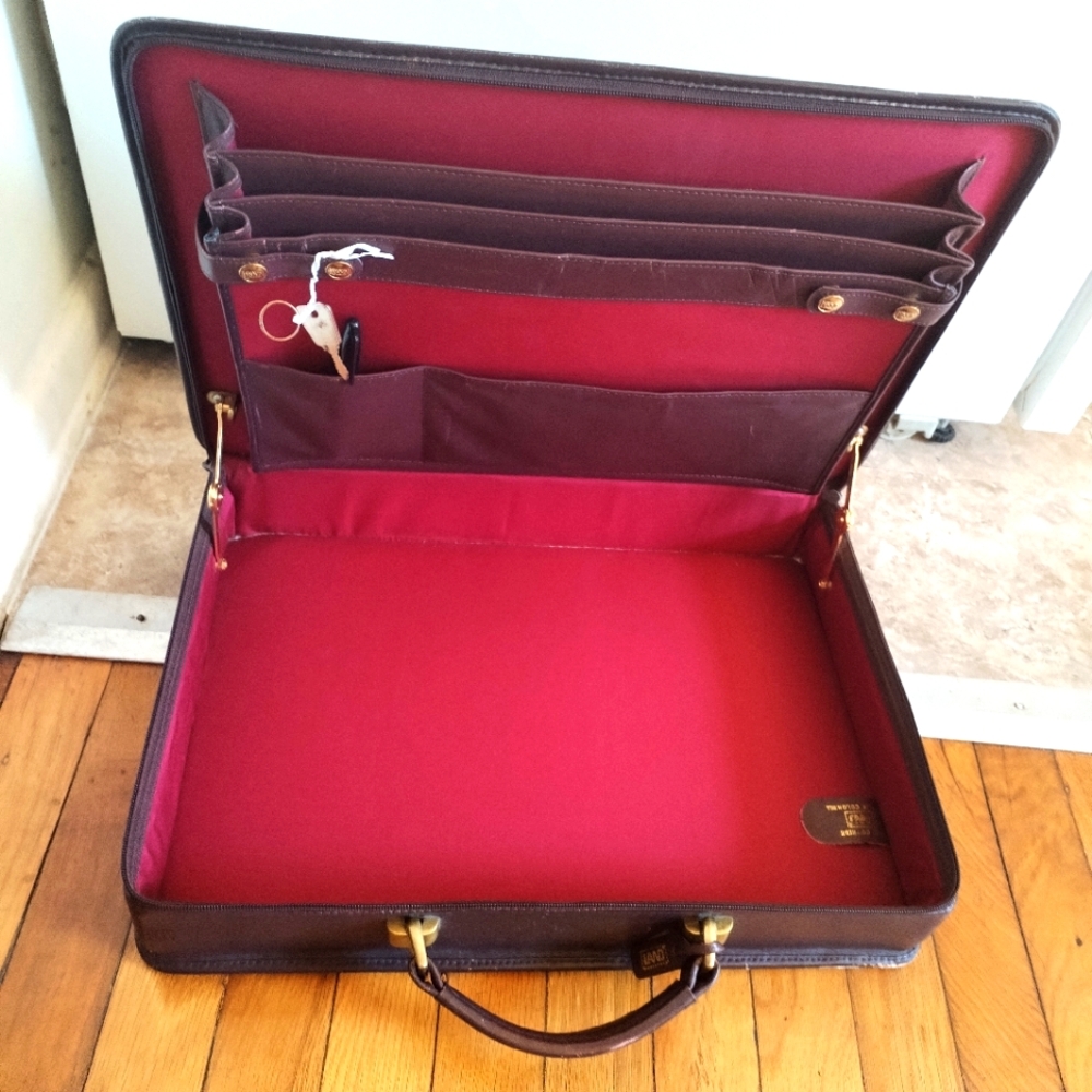 Vintage LAND Leather Briefcase ”y2k